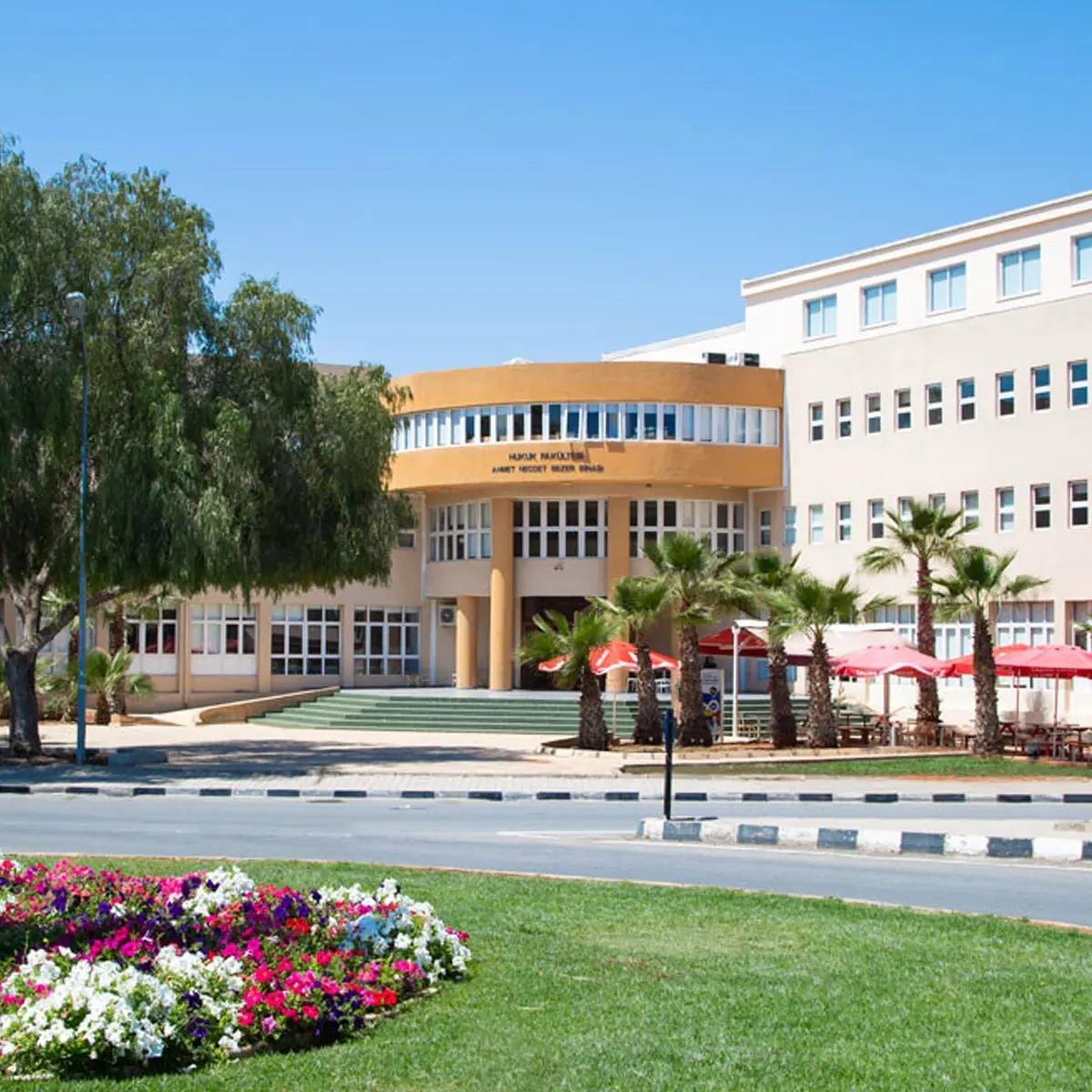 جامعة شرق البحر المتوسط
