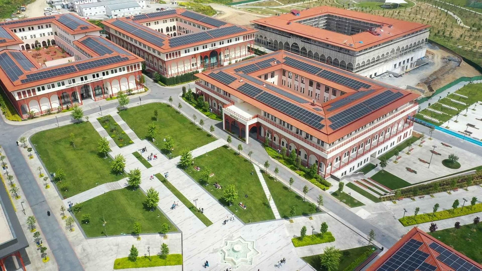 جامعة ابن خلدون