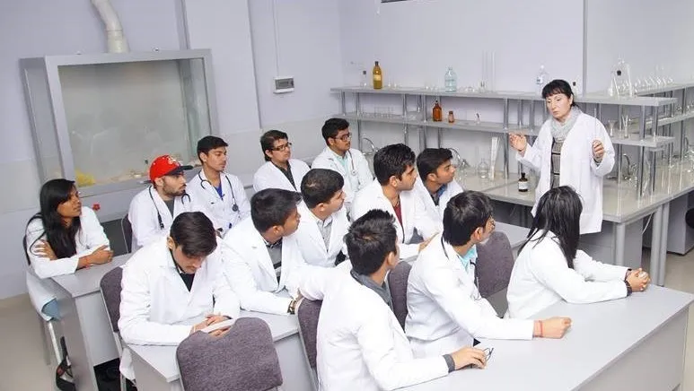 جامعة القوقاز الدولية