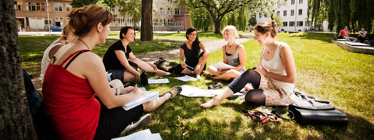 جامعة إرفورت للعلوم التطبيقية - المعاهد الجامعية المتخصصة إرفورت