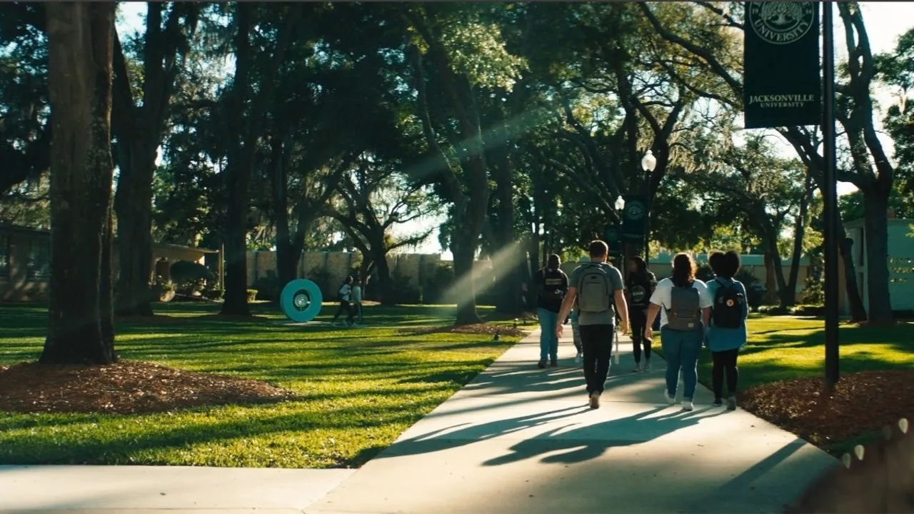 جامعة جاكسونفيل