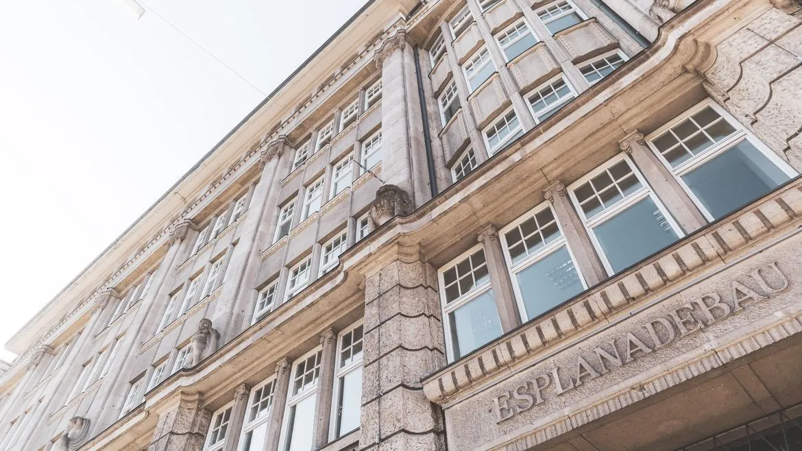 جامعة اس ار اتش برلين للعلوم التطبيقية