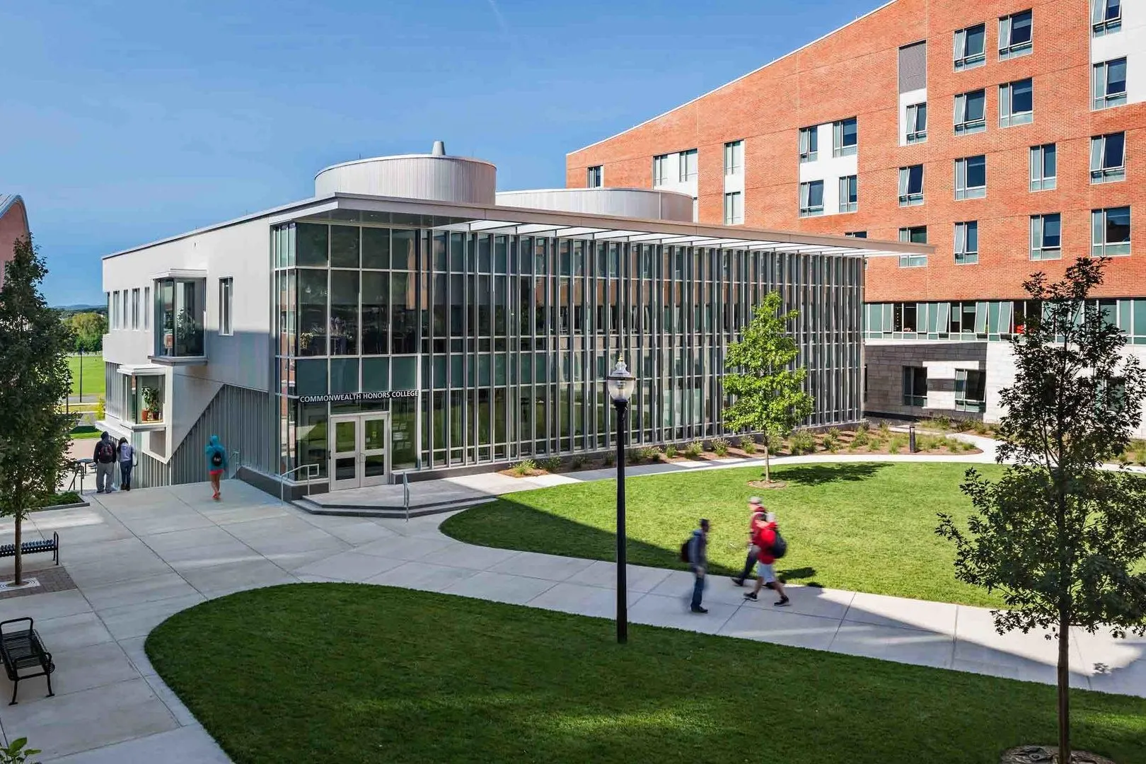 جامعة ماساتشوستس