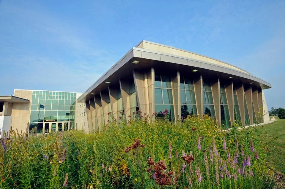 كليات جامعة ويسكونسن