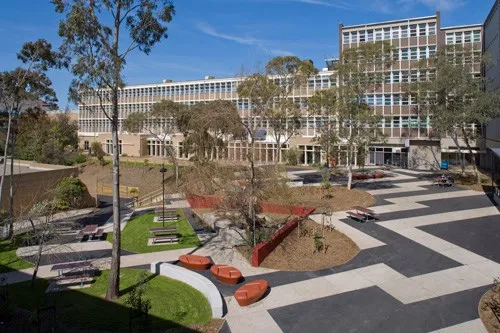 جامعة فيكتوريا